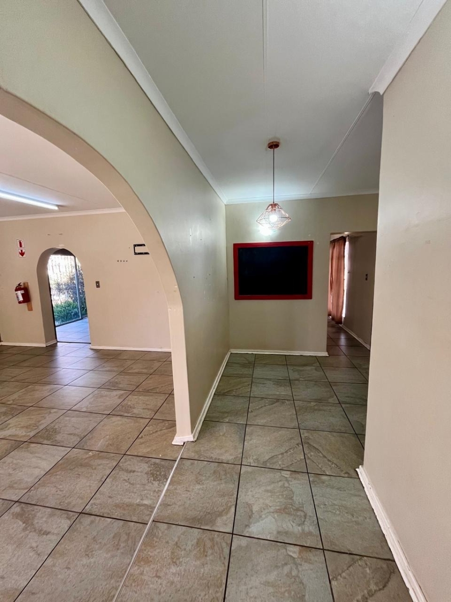 4 Bedroom Property for Sale in Flamwood North West